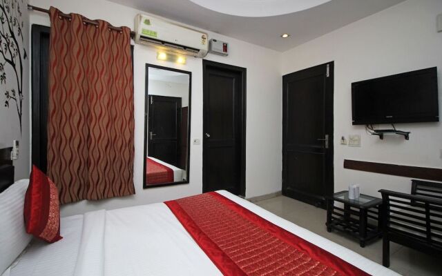 OYO 9030 Hotel Delhi Airport Plaza