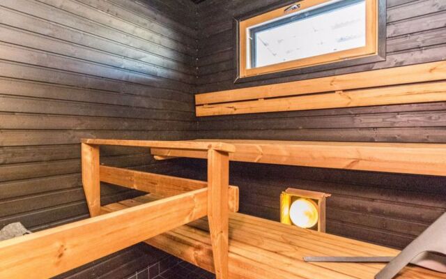 Skivillas 78 ukkohalla (1)
