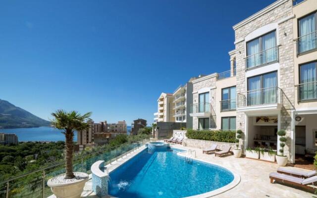 Family Lux Apartments - Lemon Garden and Pool