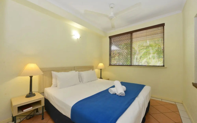 Seascape Holidays - Coral Apartments
