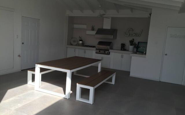 Palm Beach C, Charmingquiet Apt,wifi,beach Close,