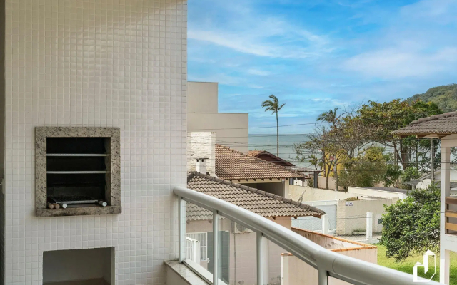 Apartamento Com 03 Dormitórios