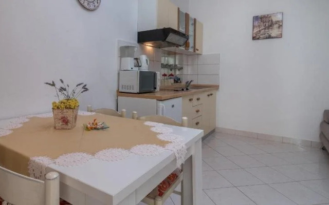 Šmuketa in Trogir Haus für 4 Personen