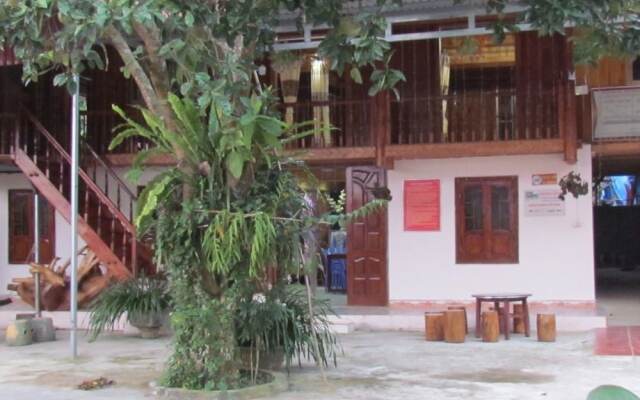 Yen Nhu Guesthouse - Hostel