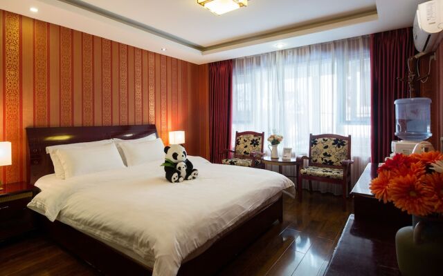 Mount Emei Moon Bay Hotel