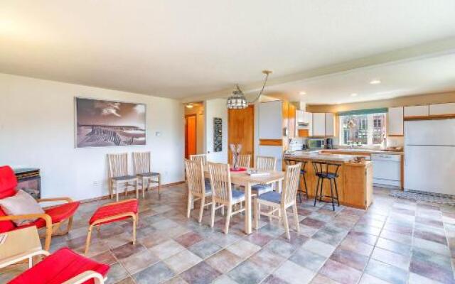 Surf Watch House in Copalis Beach