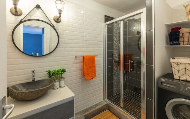 Zourite Factory - Apt design & calme