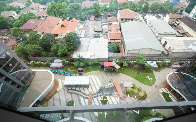 Best Modern 1br L'Avenue Apartment