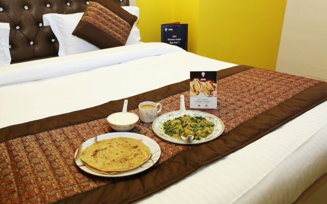 OYO 8438 DSR Residency