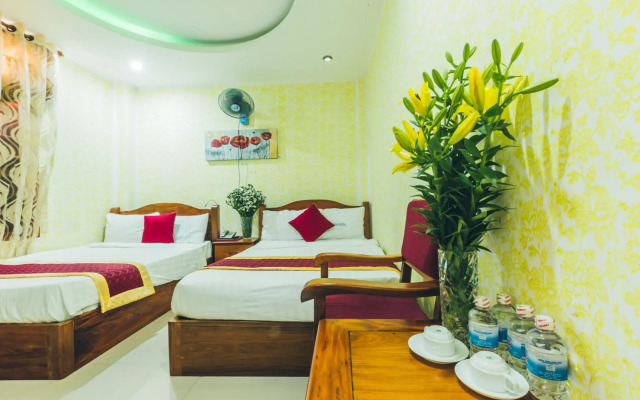 San San Hotel