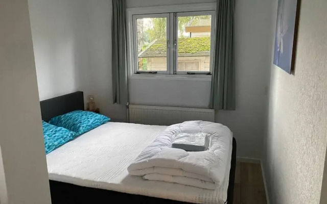 Modern rustgevend chalet in Putten 131