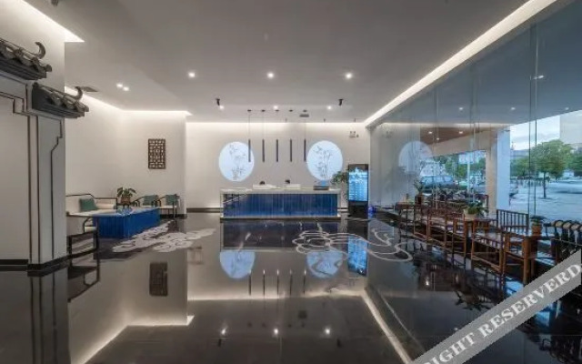 Yulin Dream Garden Courtyard Hotel