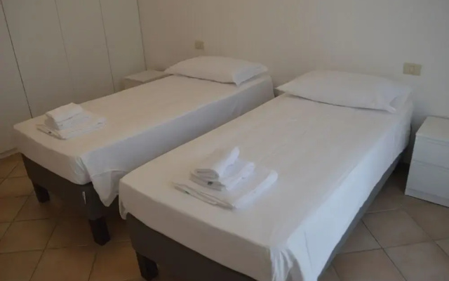 V12 Apartments - Trecate