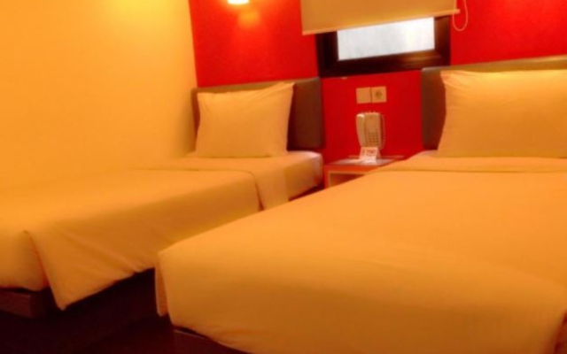 Amaris Hotel Panglima Polim 1