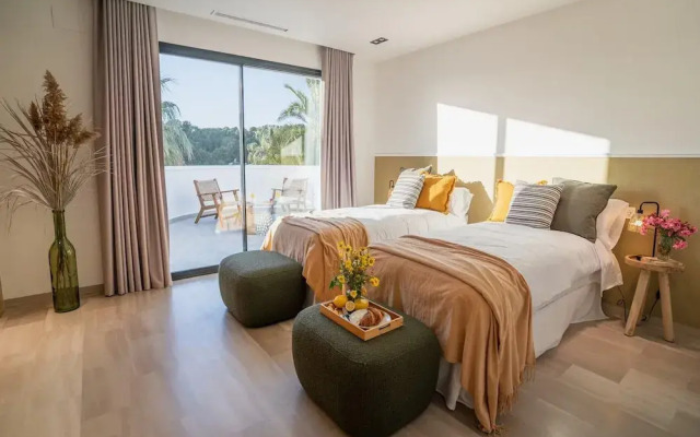Superb Villa With Private Lagoon Pool