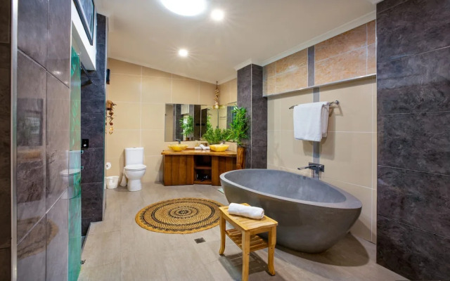 The Penthouse Port Douglas