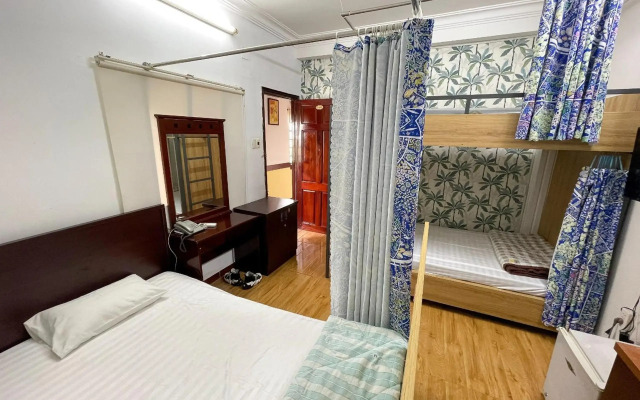 Little Brick Saigon Hotel