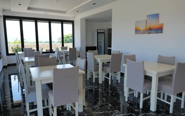 Golden Berden Boutique Hotel