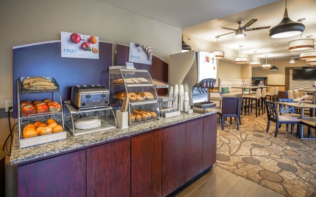 Holiday Inn Express Memphis East I-240
