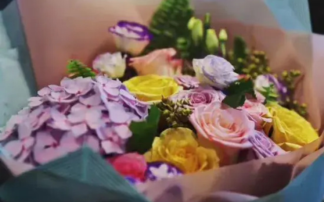 Rose Art Hotel (Ningbo Beilun Yintai City Store)