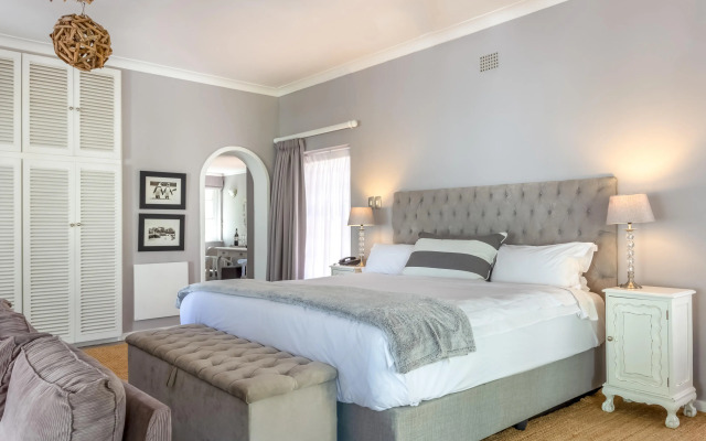 Whale Rock Luxury Lodge