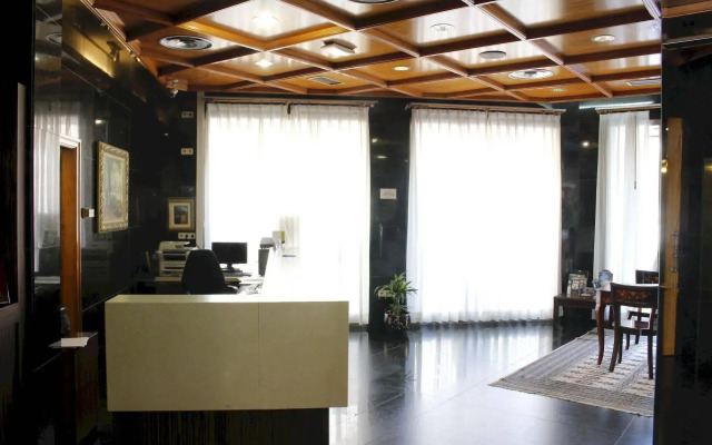 B&B HOTEL Gijón Centro Begoña