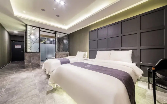 Rosabell Hotel