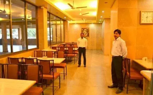 Hotel Icchapurti Sai Residency