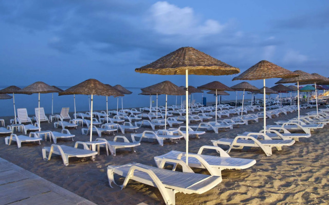Ronax Hotel