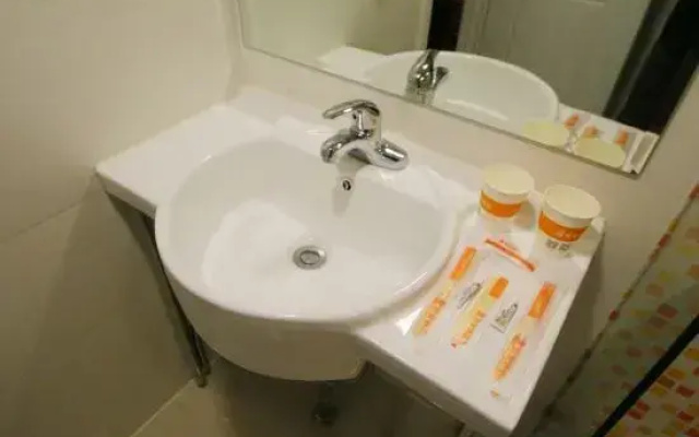 Homeinn Hotel (Shanghai Hongqiao Beixinjing Subway Station Jianhe Road)