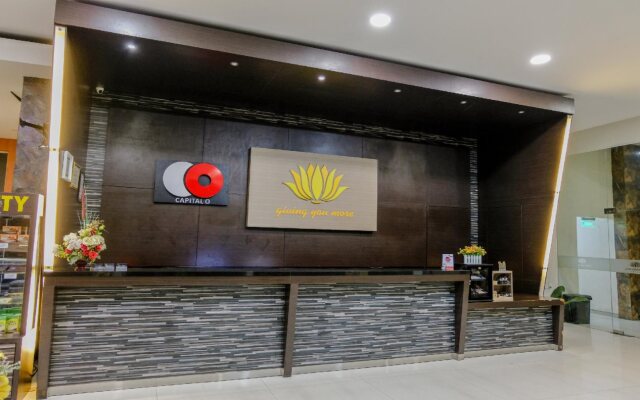 Townhouse OAK Series Style Hotel Jember