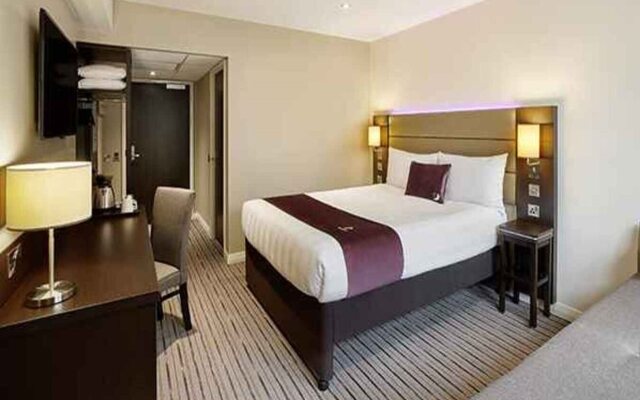 Premier Inn London Southwark Station Hotel