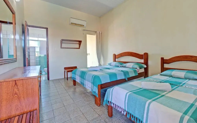 Casa com Piscina no Iguape 50m do Mar