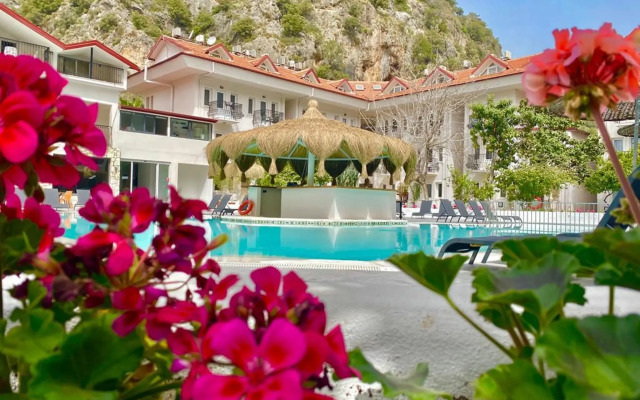 Akdeniz Beach Hotel