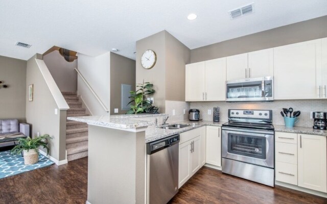 Amazing Townhome! - Lucaya Village - 8951SD