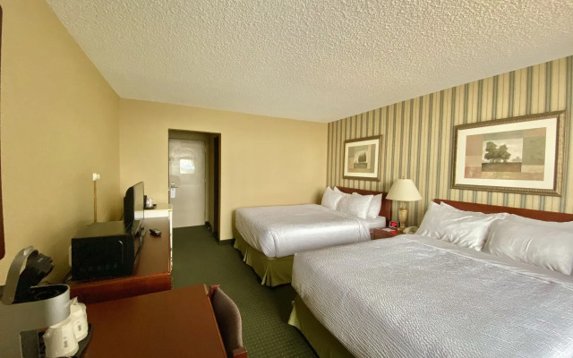 Ramada by Wyndham Whitecourt