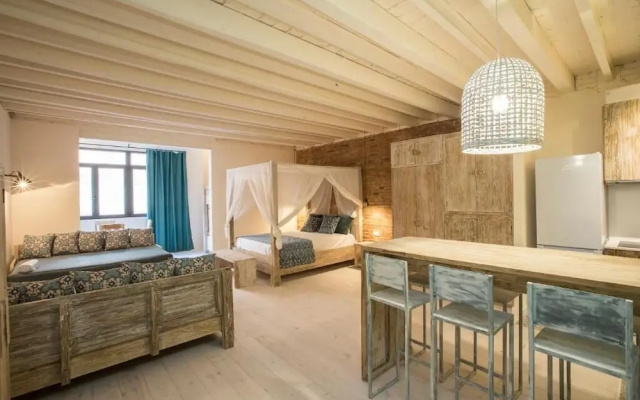 La Bodega Urban Suites