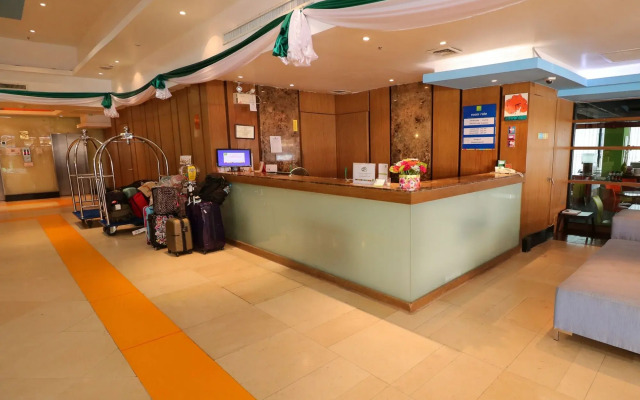 The Seasons Bangkok Huamark