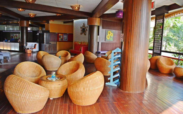 Centara Life Cha-Am Beach Resort Hua Hin