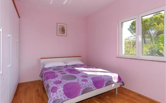 Three-Bedroom Holiday Home in Kastel Stafilic