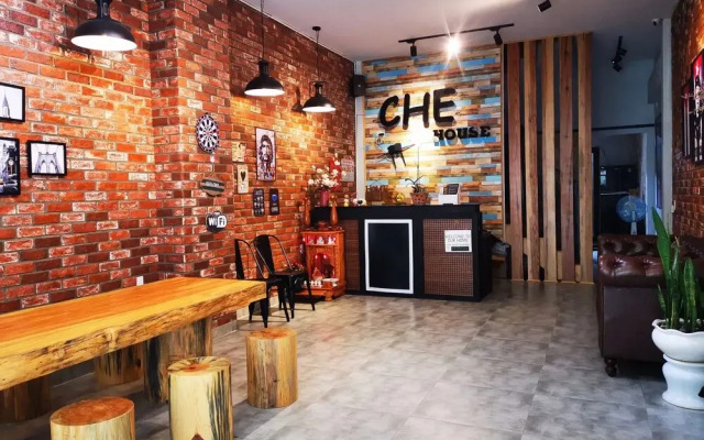 Dalat Che House