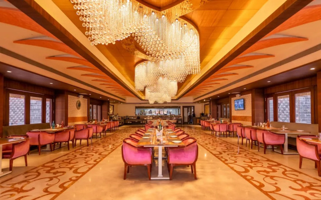 Crescent Spa And Resorts Indore