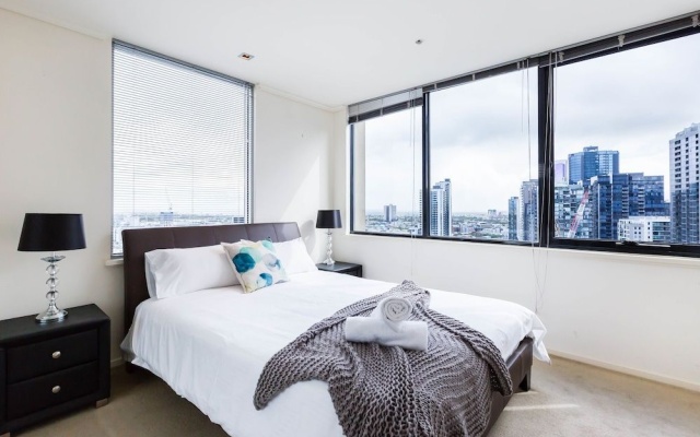 MORGAN, 2BDR Southbank Apartment – Guest Rooms – Melbourne