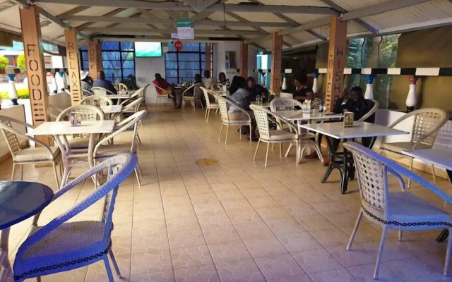 Siaya White Hotel