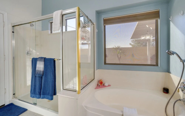 Oasis in Goodyear - Heated Pool, Patio & Gazebo