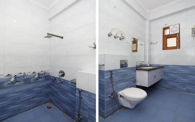 Mascot Pentazz by OYO Rooms