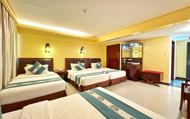 Golden Phoenix Hotel Boracay