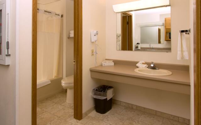 Cragun's Resort & Hotel