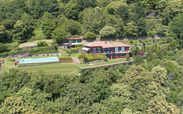 Villa Falcone 5 CAMERE 10 PAX