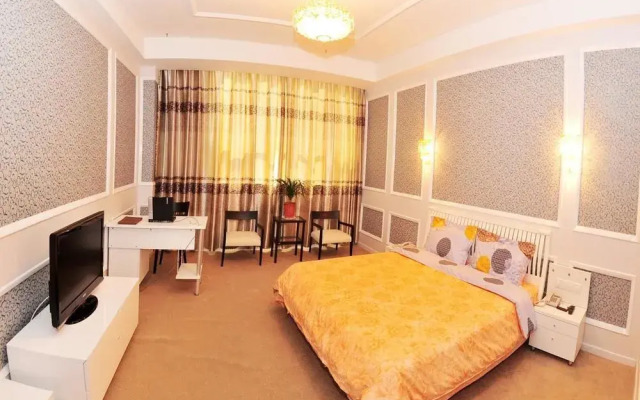 Zhucheng Long Yun Holiday Inn